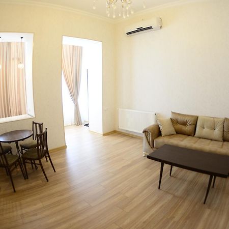 Ana'S Apartment In Old تبليسي المظهر الخارجي الصورة